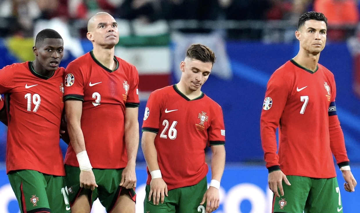 法国队翻盘葡萄牙队,许昕点燃赛场 法国队翻盘葡萄牙队,许昕点燃赛场