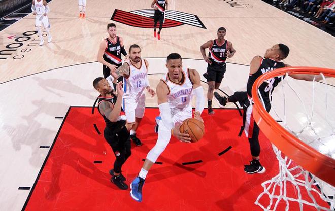 爵士逆转雷霆,麦科勒姆扛起全队 爵士逆转雷霆,麦科勒姆扛起全队