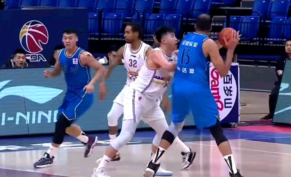 哈斯车队碾压红牛二队，皮亚斯特里刷新纪录