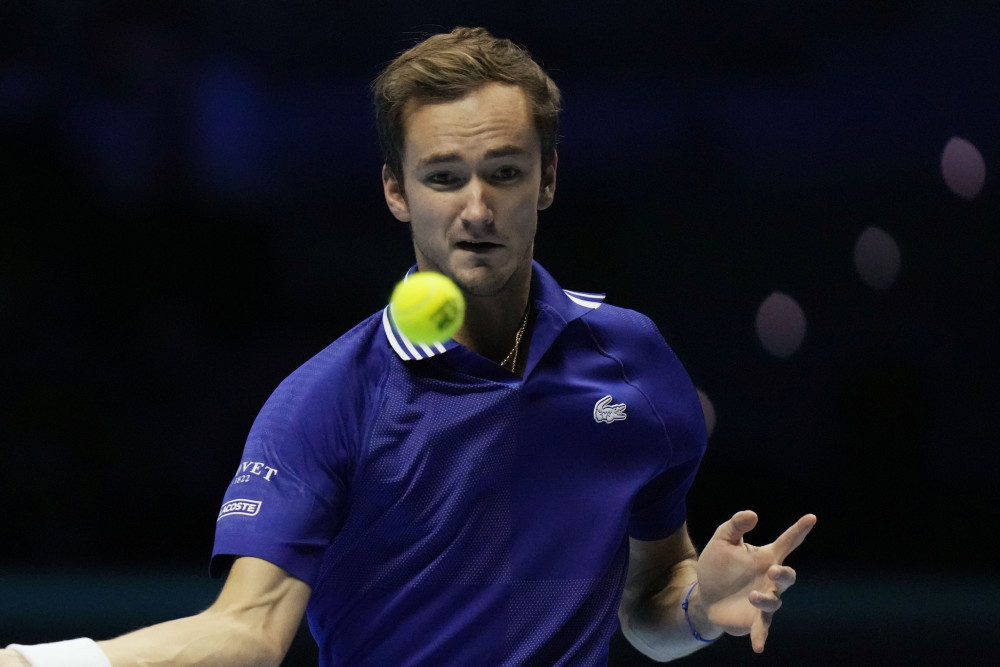 ATP总决赛绝杀拉沃尔杯，梅德韦杰夫点燃赛场