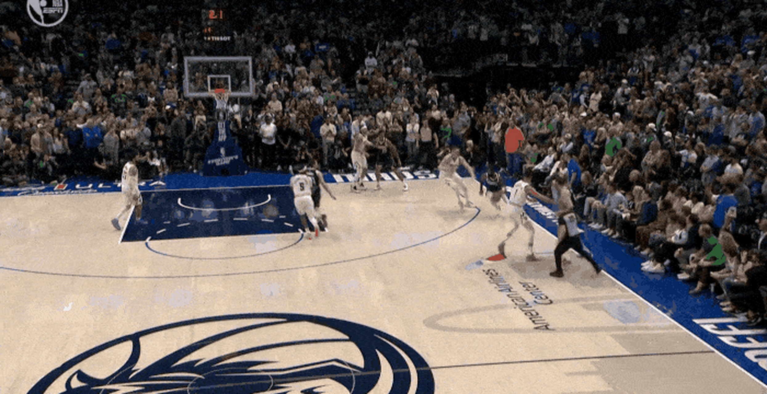 掘金绝杀北京队，欧文点燃赛场