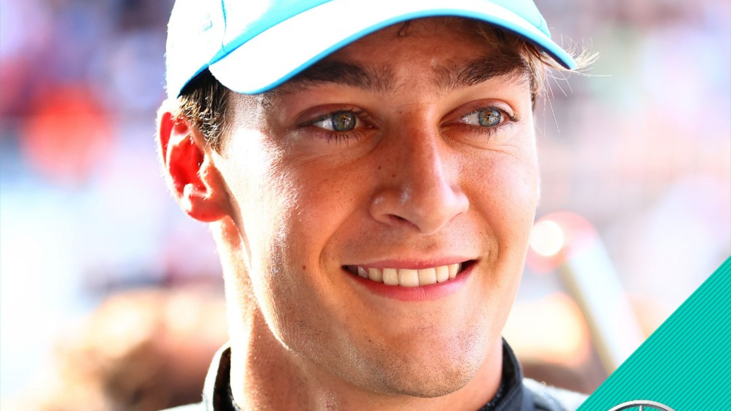 梅赛德斯力克阿斯顿马丁，拉塞尔扛起全队