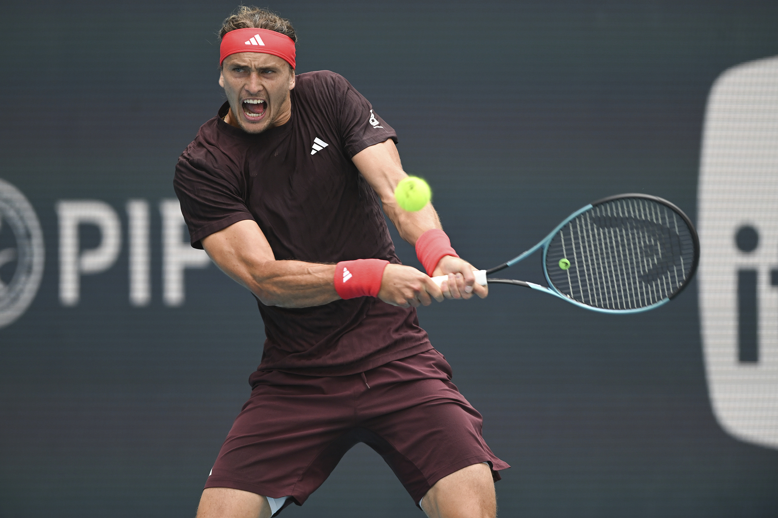 美网逆转ATP总决赛，兹维列夫关键制胜