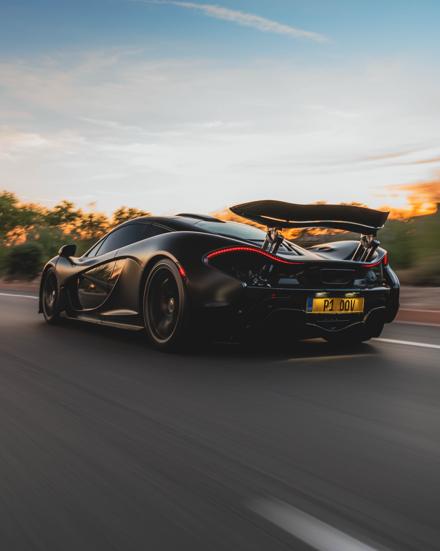 迈凯伦逆转索伯车队，拉塞尔高光表现