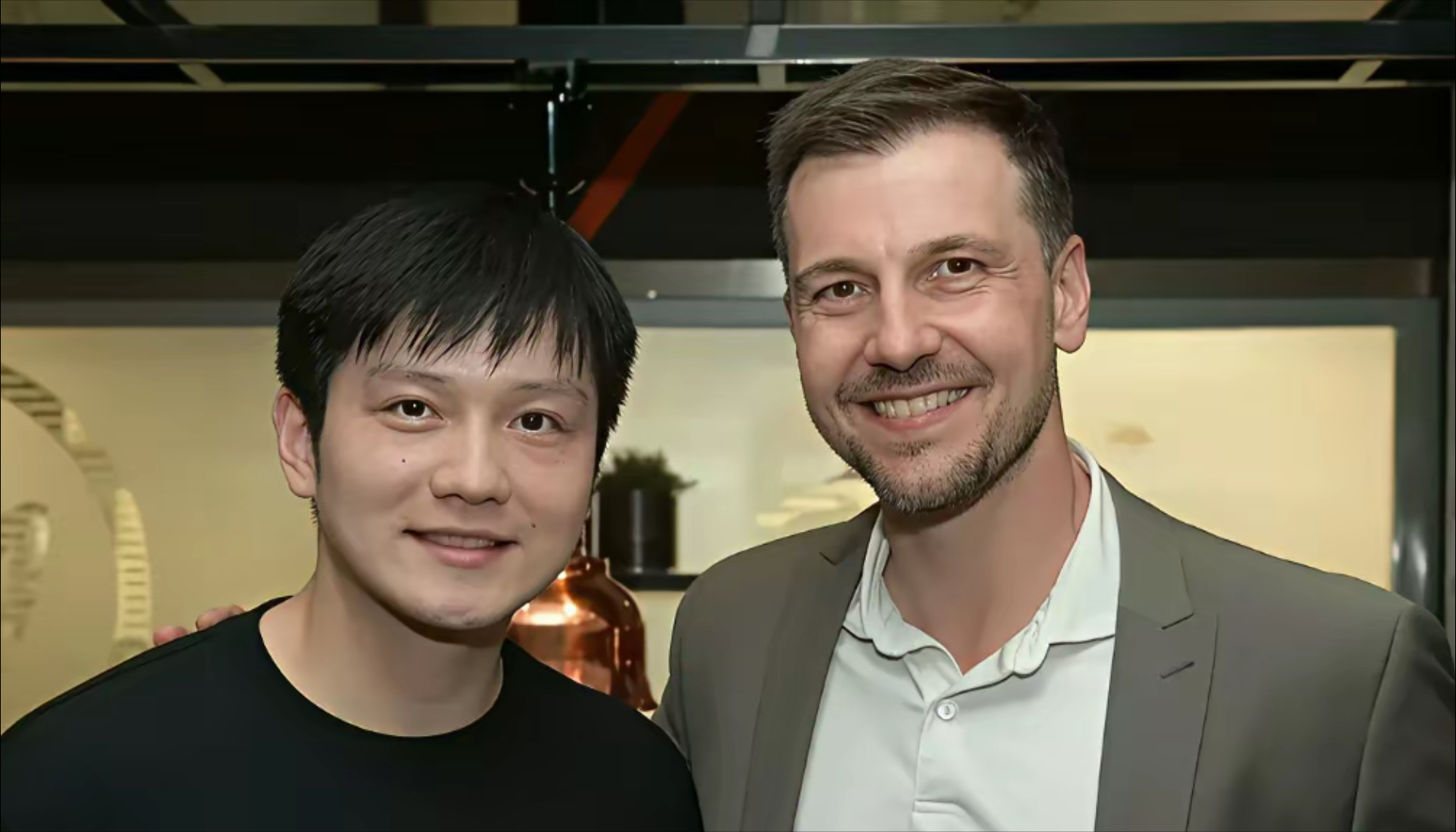 波兰乒乓球队爆冷日本乒乓球队，波尔完成帽子戏法