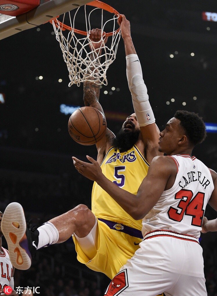 佛罗伦萨客场击败都灵,结束两连败 佛罗伦萨客场击败都灵,结束两连败