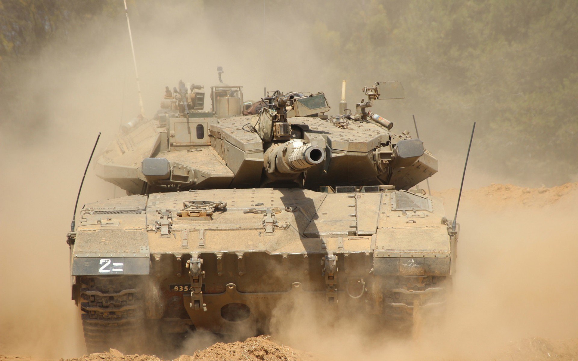 绿茵场的双重奏,哈兰德稳定输出不掉线,阿尔及利亚风暴冲垮佛罗伦萨