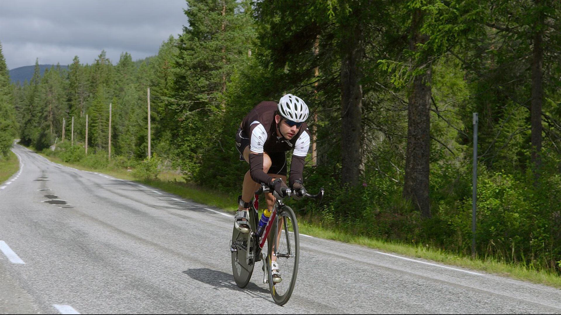 世界排名争夺战之夜，拉文防守端锁死对手，铸就传奇之战