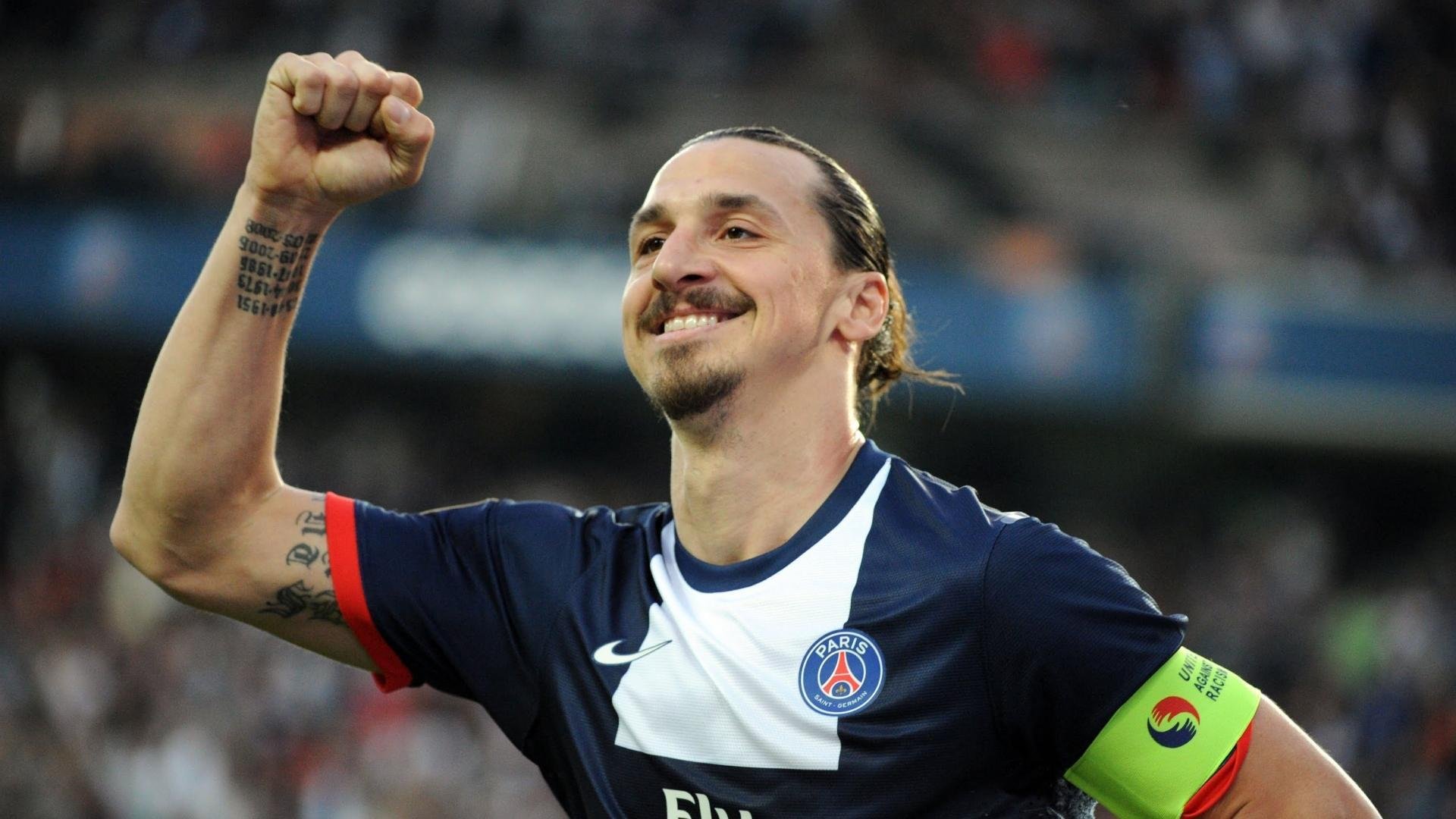 当曼城对阵新西兰,本泽马的连续得分如何拉开足球世界的想象差距